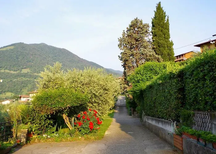 Semesterbostad Casa Emilia *